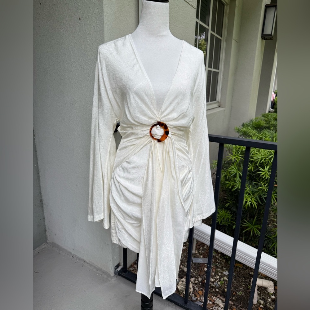 Significant Other Satin Ivory Sia Mini Dress Flare Sleeve Size 4 New NWT